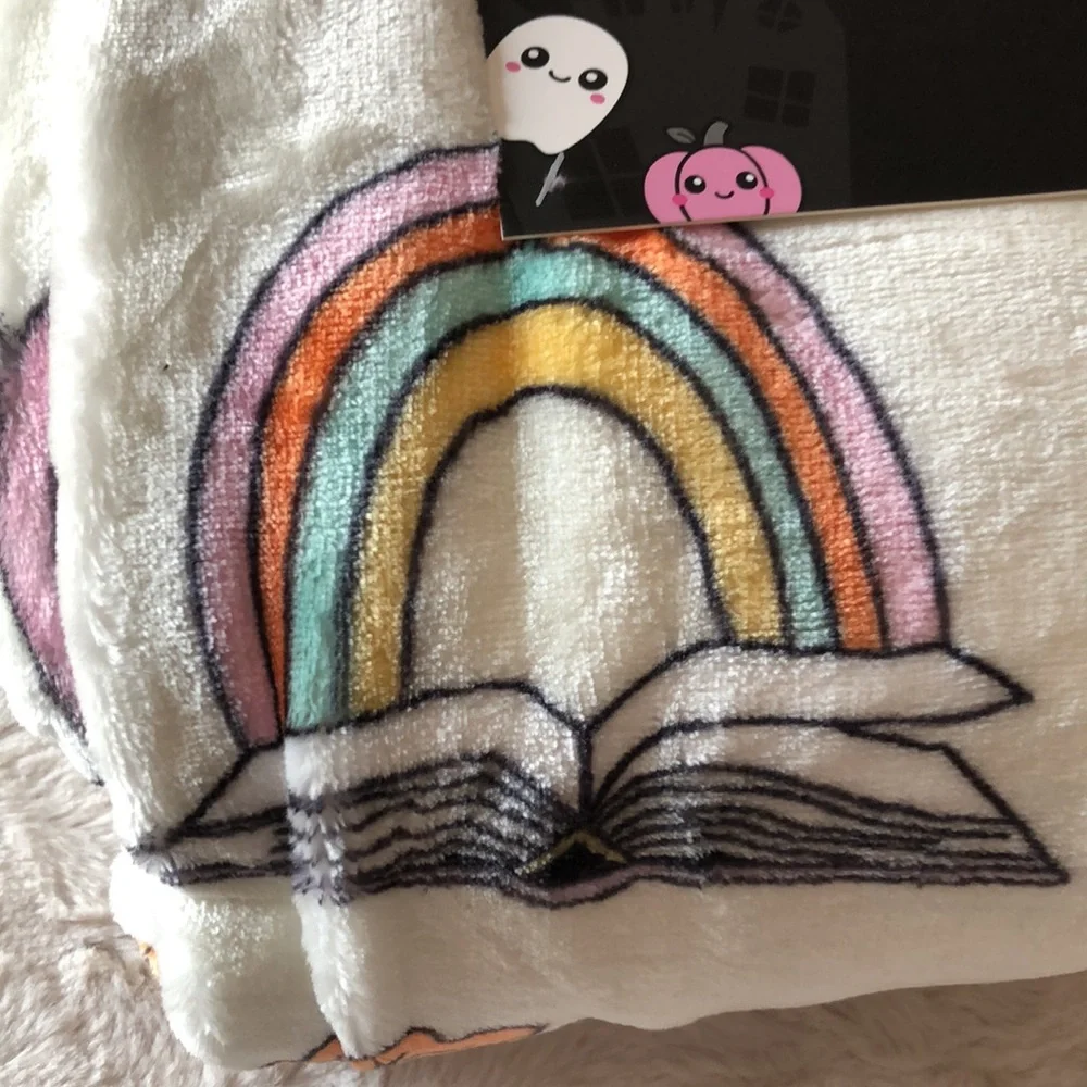 Booville White Soft Throw Blanket with READING GHOSTS Motifs